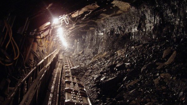Акции угольной компании «Распадская» упали после рекомендации не платить дивиденды?