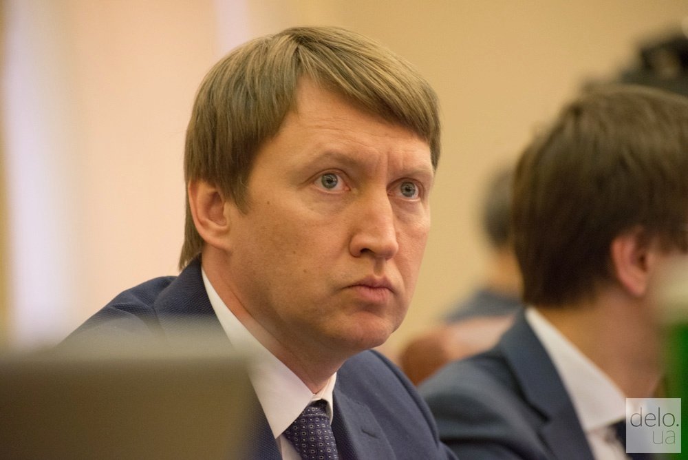 Полтора года спустя: парламент удовлетворил заявление об отставке министра АПК Кутового