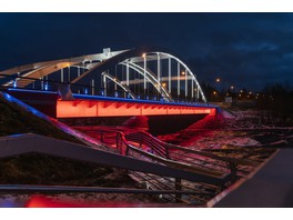 Кастомизированные решения от IntiLED для автомобильного моста через реку Вуокса