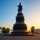 Тульский фотограф показал памятник Петру Первому при разном освещении